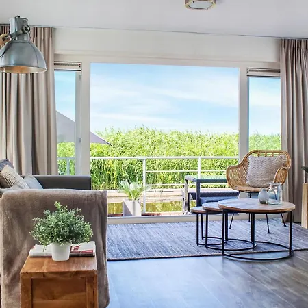 Båthotell Lovely Ship In Aalsmeer With Kitchen Leimuiden