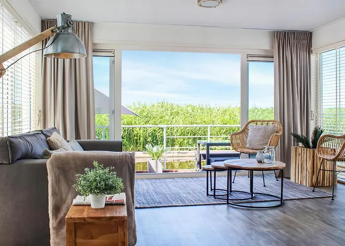 بوتيل Lovely Ship In With Kitchen آلسمير