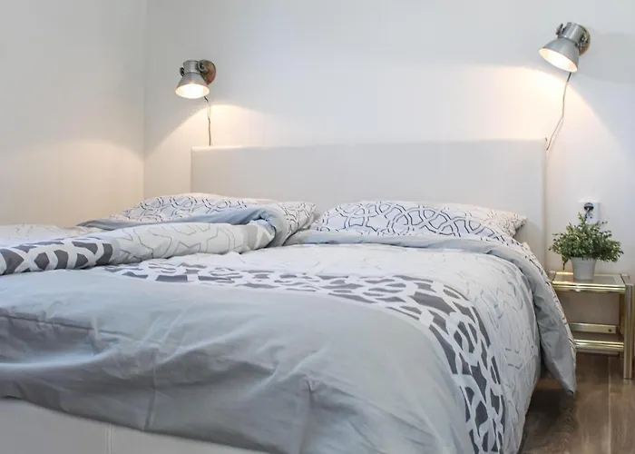 Lovely Ship In With Kitchen 4*